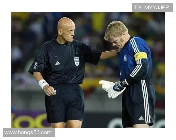 韩国光头足球明星的传奇人生与赛场背后的故事揭秘